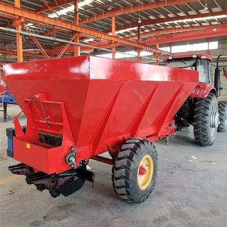 大型施肥车厂家 新款全自动抛洒车 拖拉机带施肥机图片