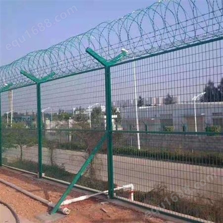 飞行区刺钢丝隔离栅围界钢丝网板围栏 机场围界护栏网