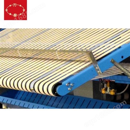 万星自动折叠机 床单折叠机公司 全自动折叠机制造厂家