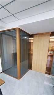 成都易昀厂家定制单层钢化玻璃隔断墙磨砂玻璃隔断办公室隔断