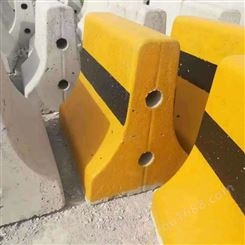 天津高速路水泥隔离墩 圆头水泥墩 停车场设施批发
